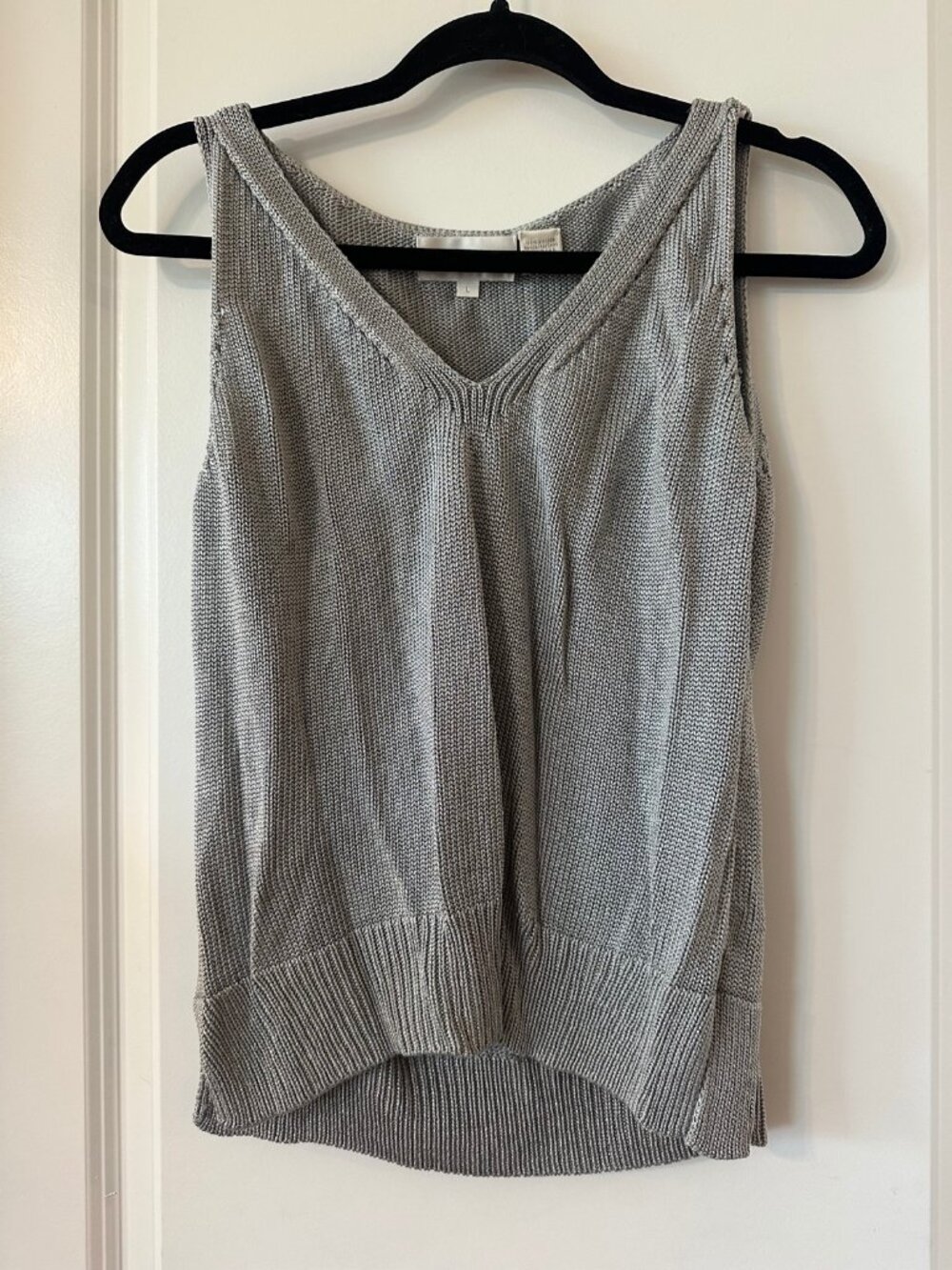 Dana B & Karen Knit Sweater Tank Top Silver Gray V-Neck Large Viscose